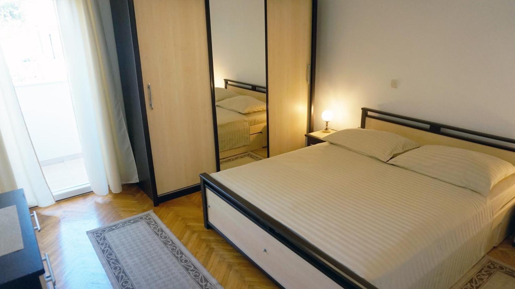Apartment Krasna Baška Voda Exteriör bild