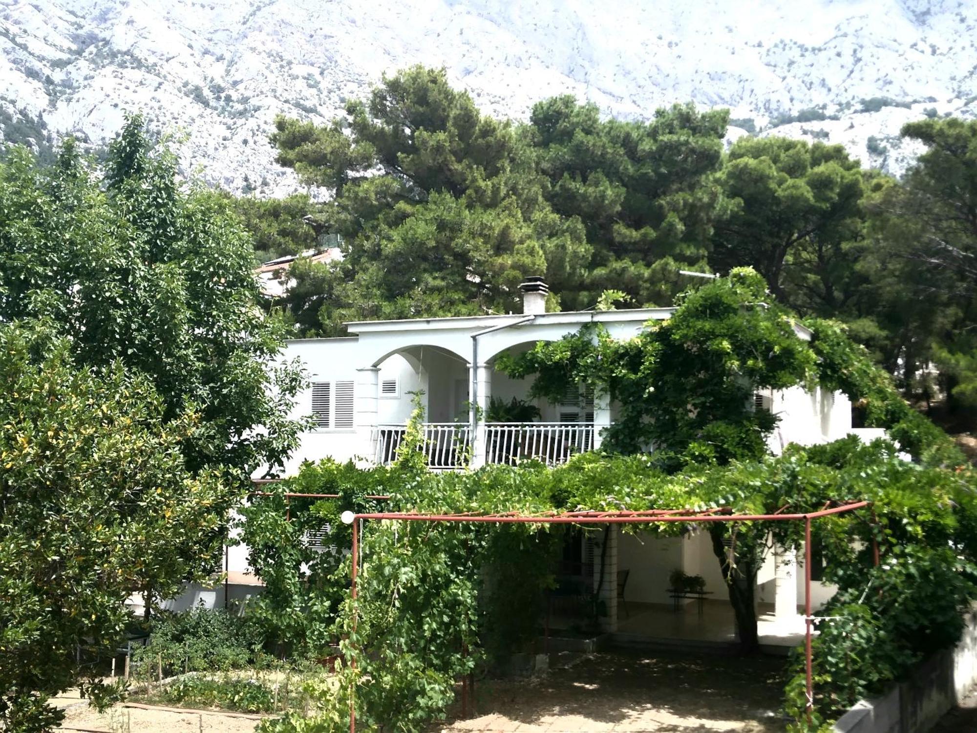 Apartment Krasna Baška Voda Exteriör bild