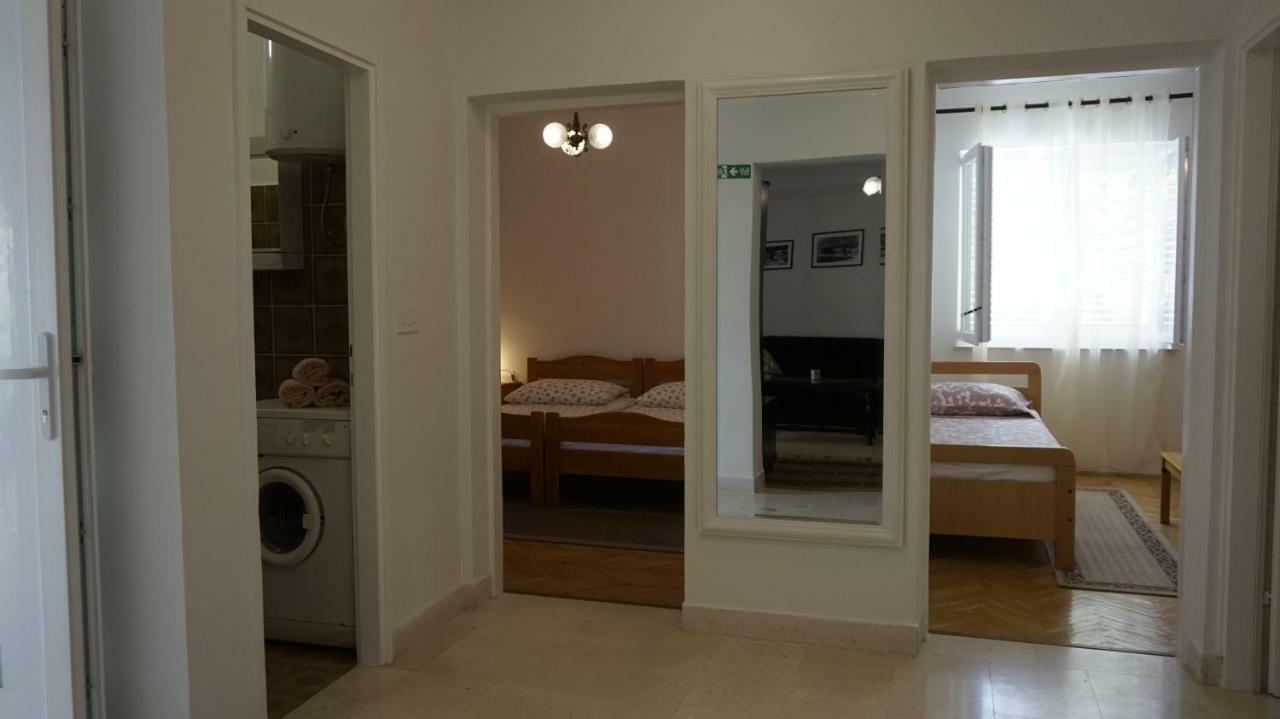 Apartment Krasna Baška Voda Exteriör bild